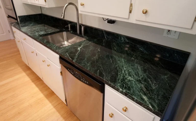 Rain Forest Green Marble Countertop